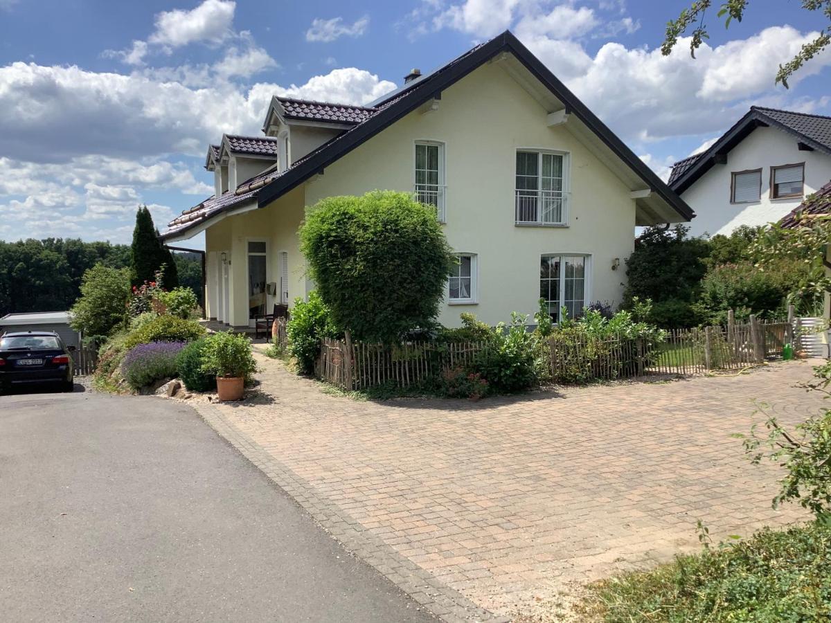 Wohlfuehloase Am Michelsberg Apartment บัดมึนสเตอร์ไอเฟิล ภายนอก รูปภาพ